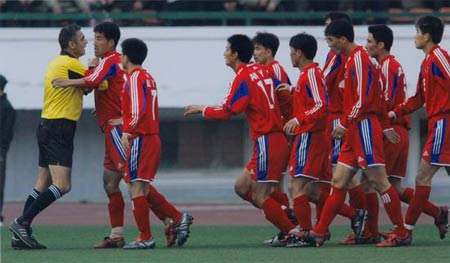 朝鲜足球队「朝鲜足球队为什么退出」