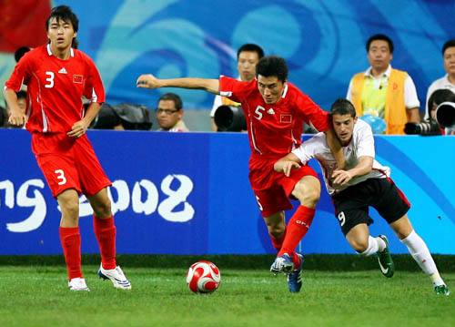 中国男子足球队「中国男子足球队打进奥运会足球决赛阶段比赛是哪一年」